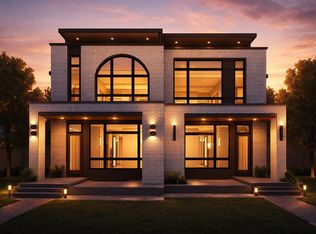 2413 N 1st Ave NW, Calgary, AB T2N0A7