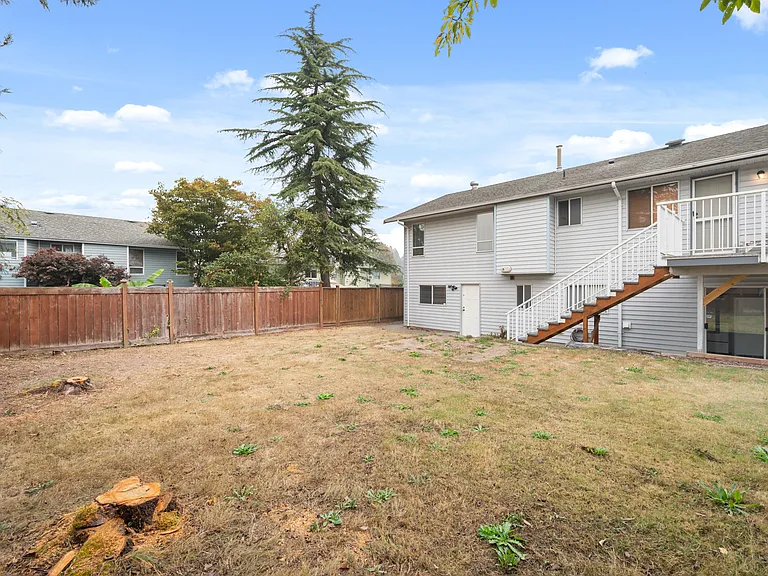 3639 Dunsmuir Way — Photo 36