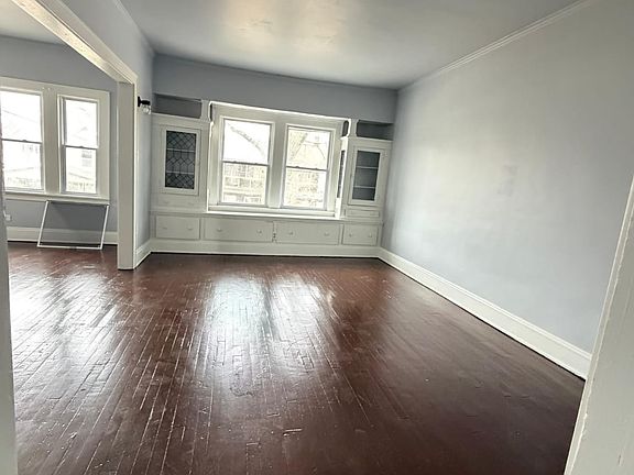 5th image of 3740 W 36th St #2