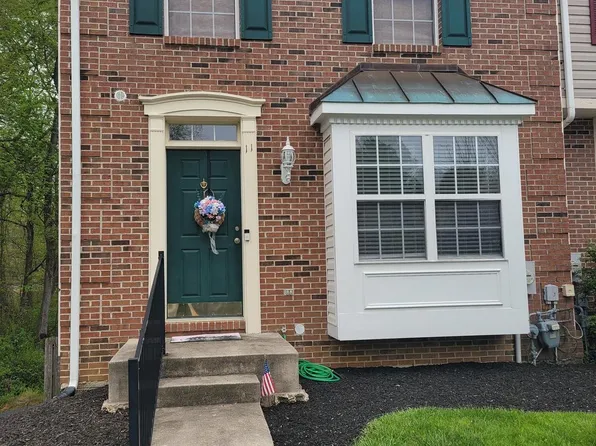 11 Hickory Ln, Elkton, MD 21921