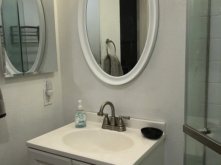 2nd Bathroom
