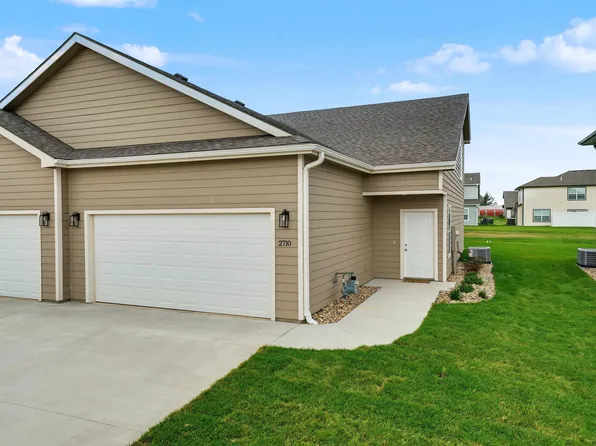 2710 Amelia Ln, Salina, KS 67401