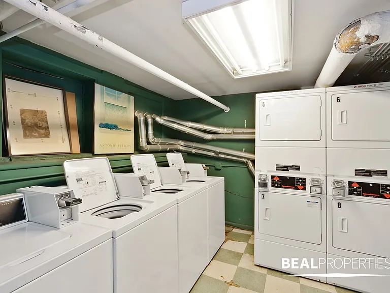 1216 N Dearborn St #B2 — Photo 14