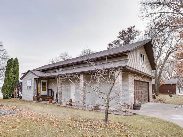 19507 E Tri Oak Cir NE, East Bethel, MN 55092