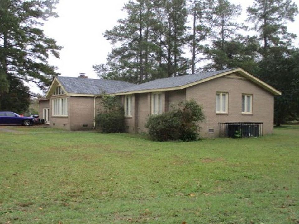 2nd image of 467 Brandywine Blvd