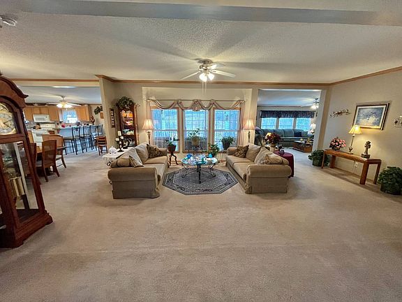 2nd image of 768 Ivanhoe Rd