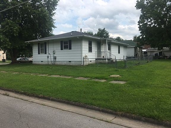 2nd image of 333 N Lynn St