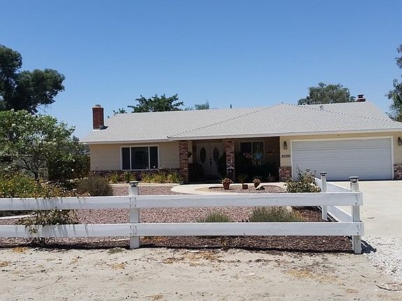 2nd image of 20395 Magnolia Ave