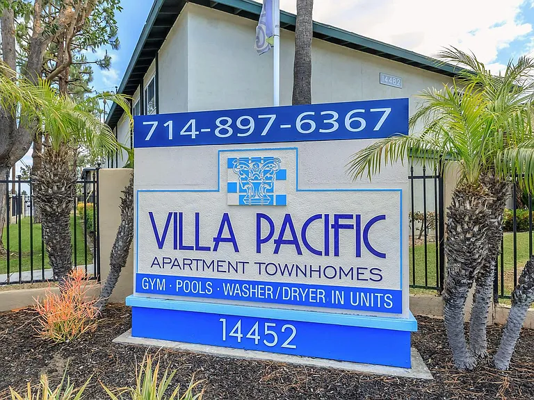 Villa Pacific Townhomes — Photo 18