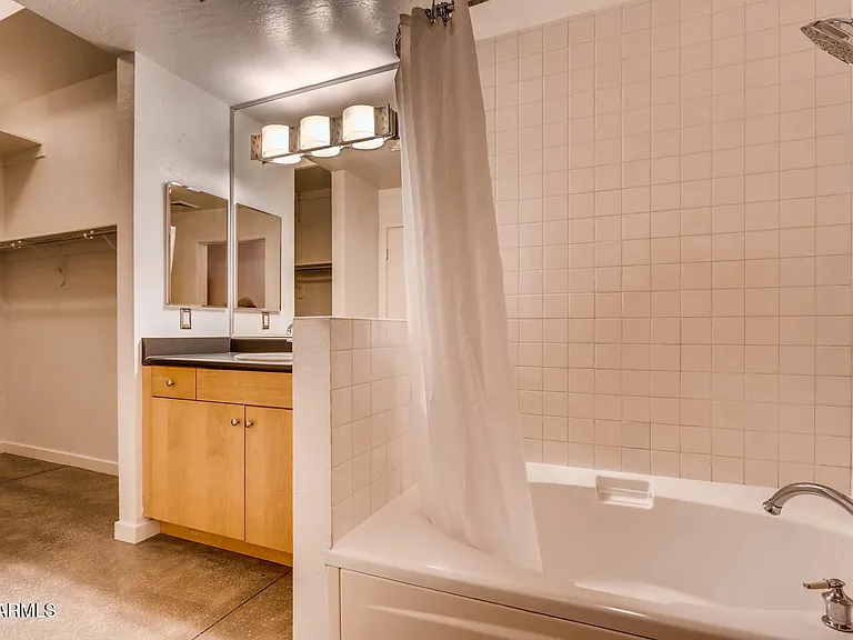 914 E Osborn Rd #210 — Photo 13