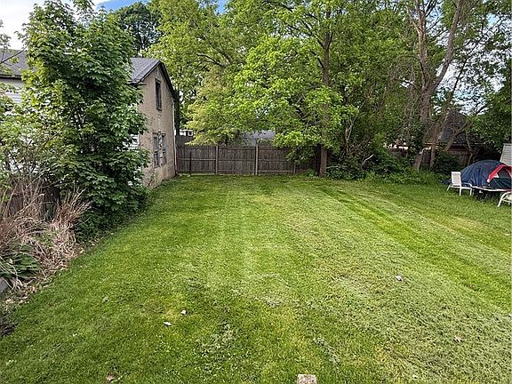 2nd image of 1 Lawton Ave