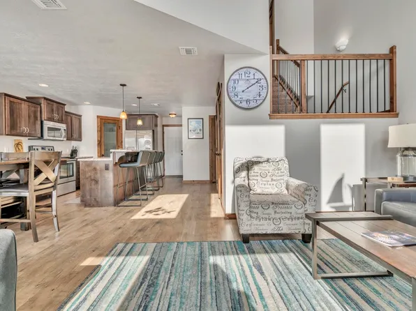 290 240th Ave #152, Arnolds Park, IA 51331