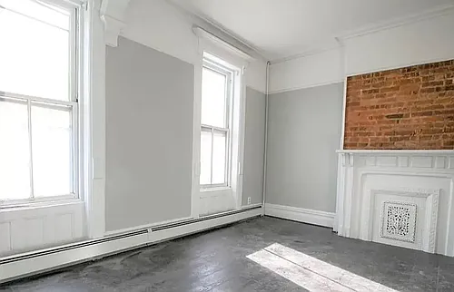 960 Greene Ave #3R Photo 1