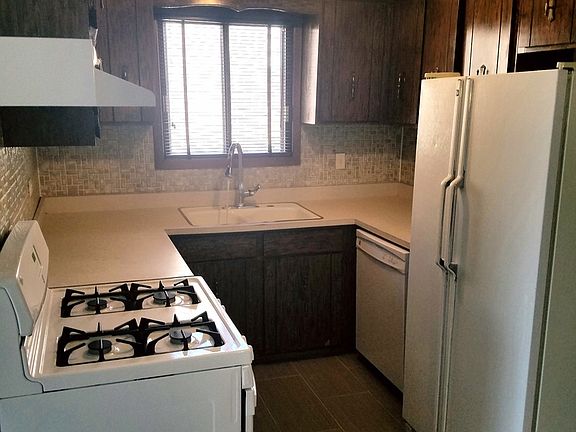 2nd image of 6914 Crandall Ave #3W