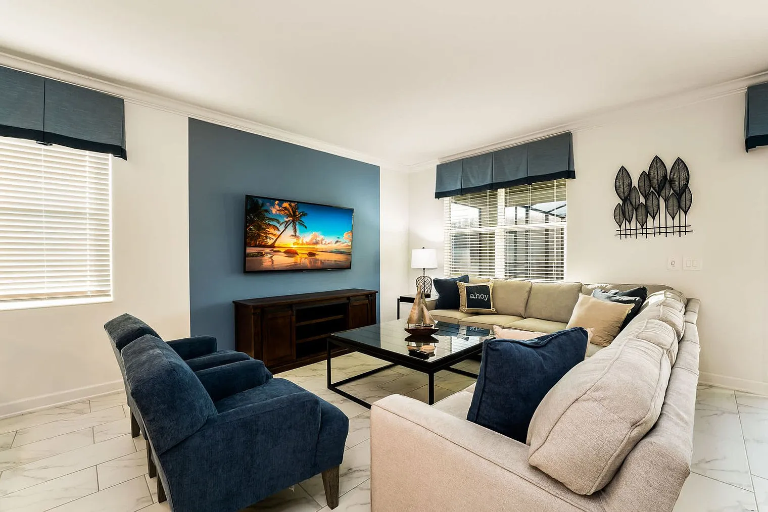8 bed, 5.0 bath, 4294 sqft, $5,221 — Photo 3
