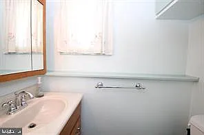 22 Carole Rd — Photo 16