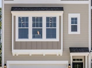 2804 Austin Falls Sta #433, Apex, NC 27502