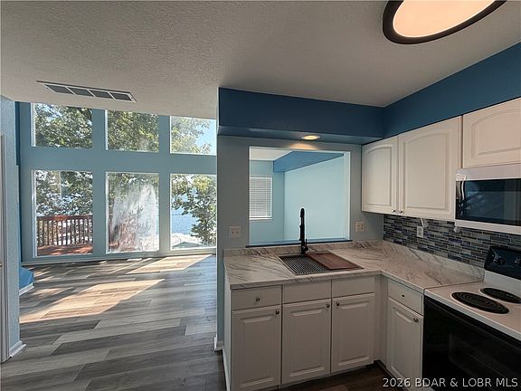 5th image of 30680 Green Valley Rd Suite 1