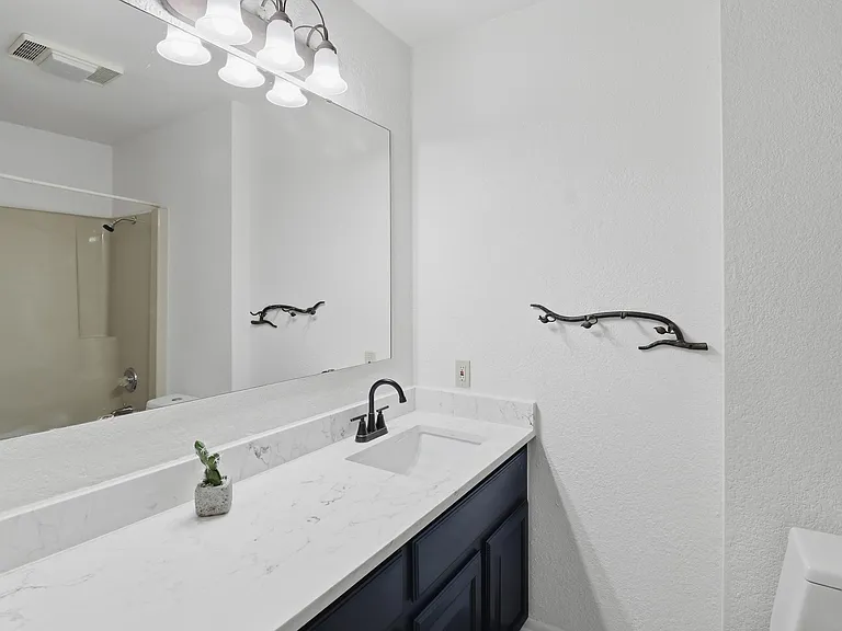 100 Bay Point Dr #3 — Photo 17