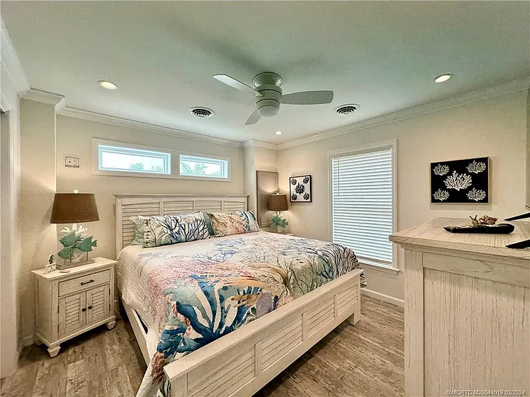2632 NE Pelican Way — Photo 9