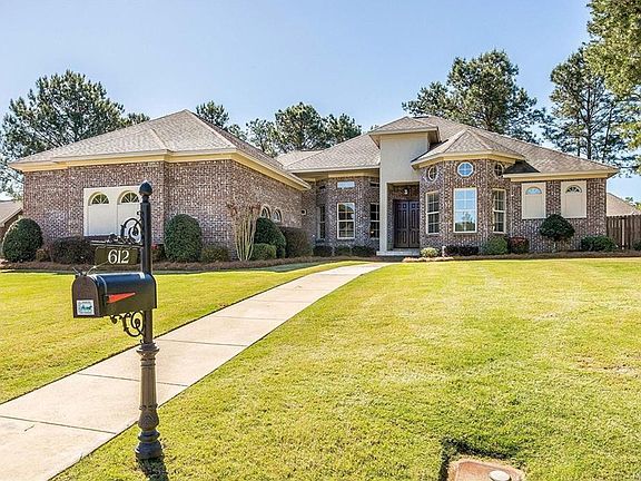 2nd image of 612 Keeneland Ct