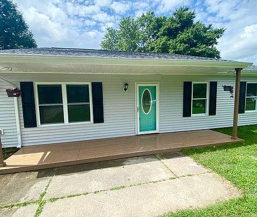 3rd image of 6790 Cedar Lake Dr