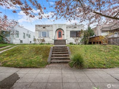 1142 N 77th Street, Seattle, WA, 98103