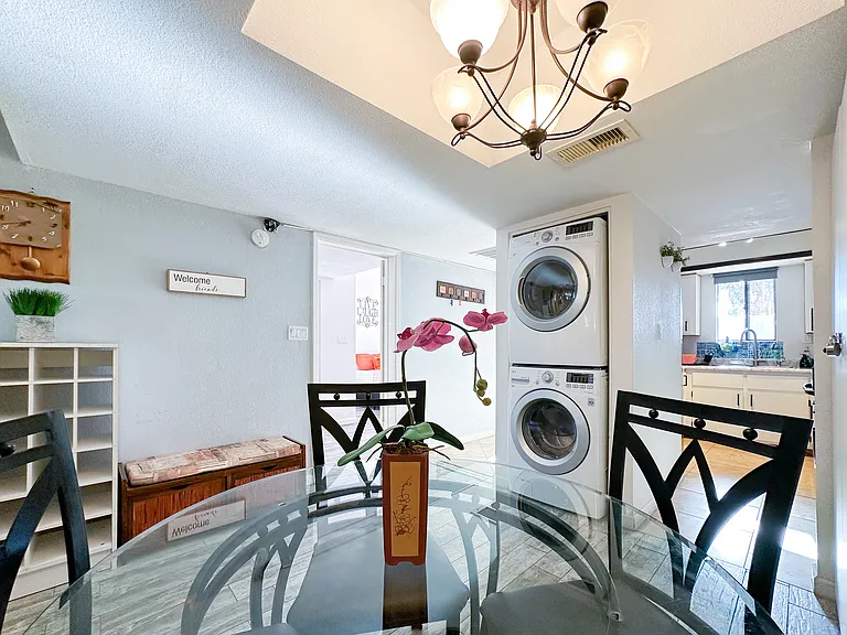 1215 E Lemon St #121 — Photo 12