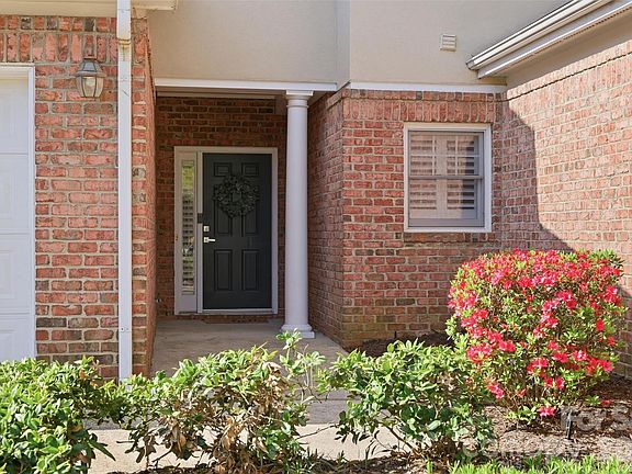 3rd image of 11282 Ballanvilla Dr