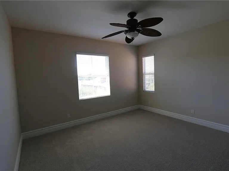 22 Paseo Del Rey — Photo 25