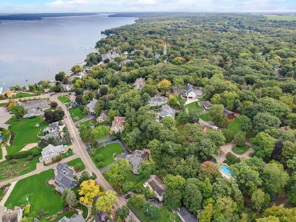 723 Shabbona DRIVE, Fontana, WI 53125