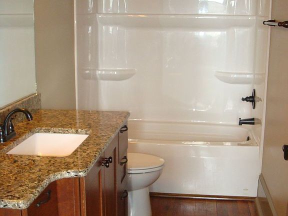 2nd image of 112B W Hill Ave APT 6