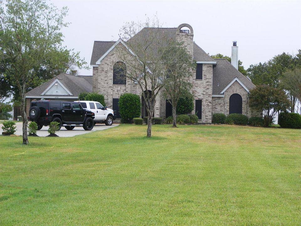 1st image of 6926 Plantation Dr