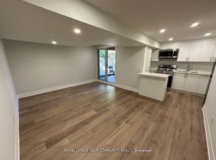 8 Mendys Frst, Aurora, ON L4G 5A3