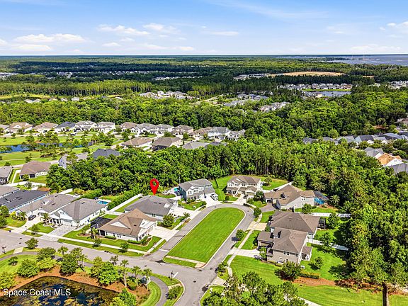 4th image of 39 Secret River Pl