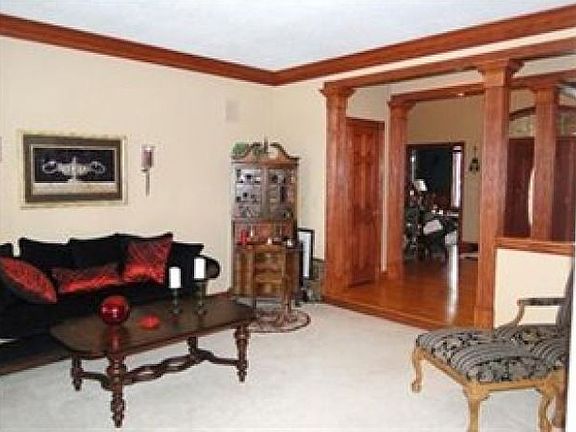 2nd image of 4336 Lakeview Glen Dr