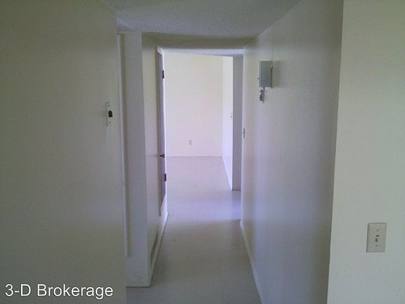 5th image of 3199 W Dakota St