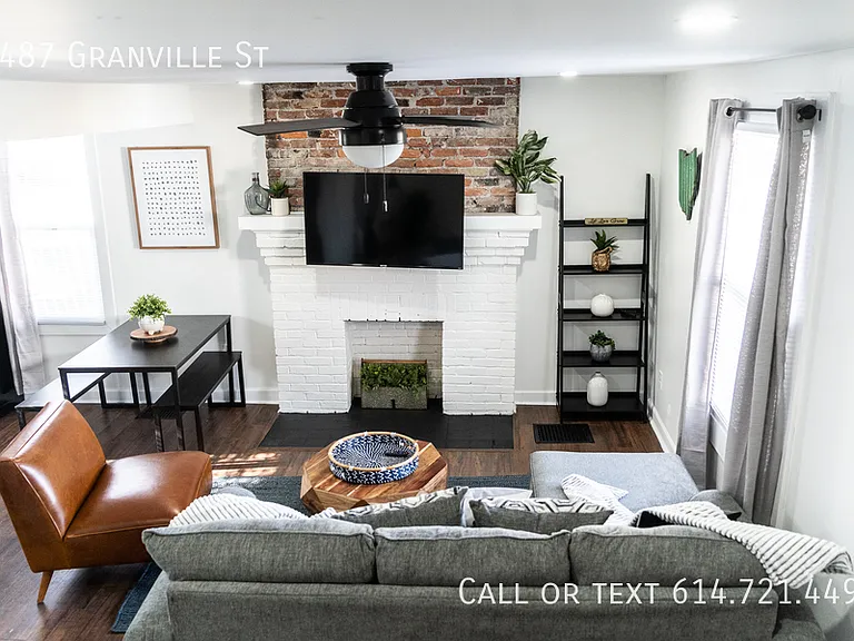 1487 Granville St — Photo 1