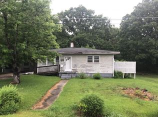 624 Friendly Rd, Eden, NC 27288