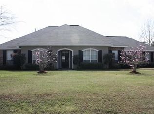 400 Gainesway Dr, Madisonville, LA 70447