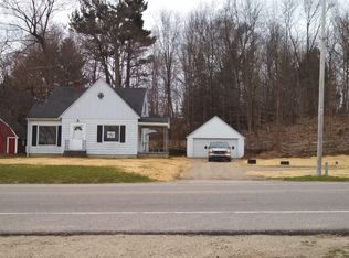 1950 Bauer Rd, Jenison, MI 49428