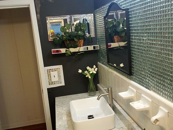 absolutely Beautiful , designer Bathroom.