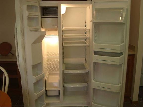GE Refrigerator