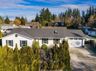 1605 Sharon Pl, Nanaimo, BC V9P 1Y7