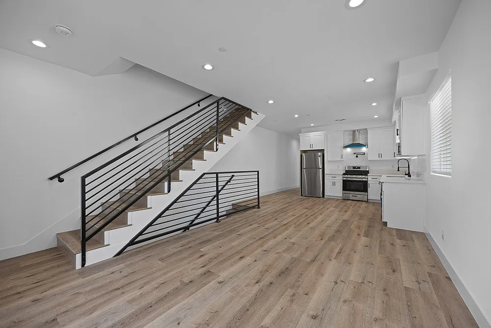 4 bed, 1620 sqft, $4,300 — Photo 1
