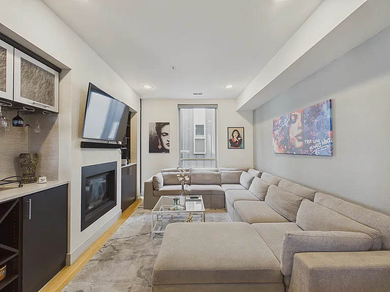 2326 Decatur St #3 — Photo 3