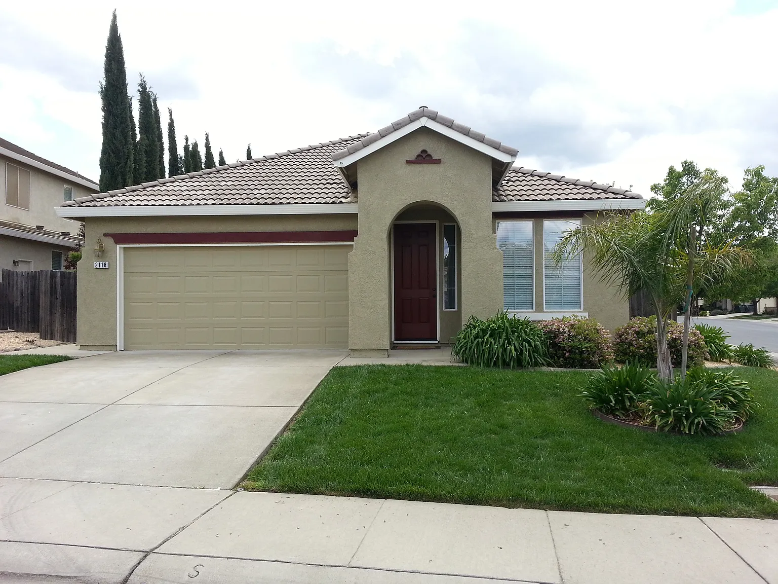 2118 Macaw Ln photo 1