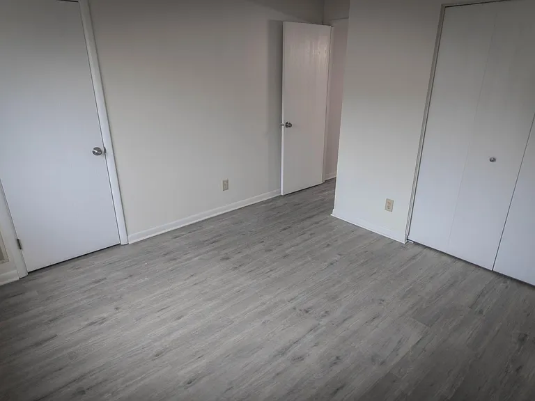 48 Woodland Hills Dr #8 — Photo 12