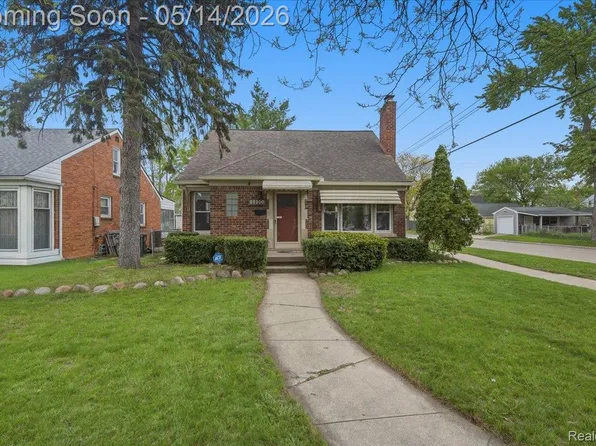 23200 Forest St, Oak Park, MI 48237