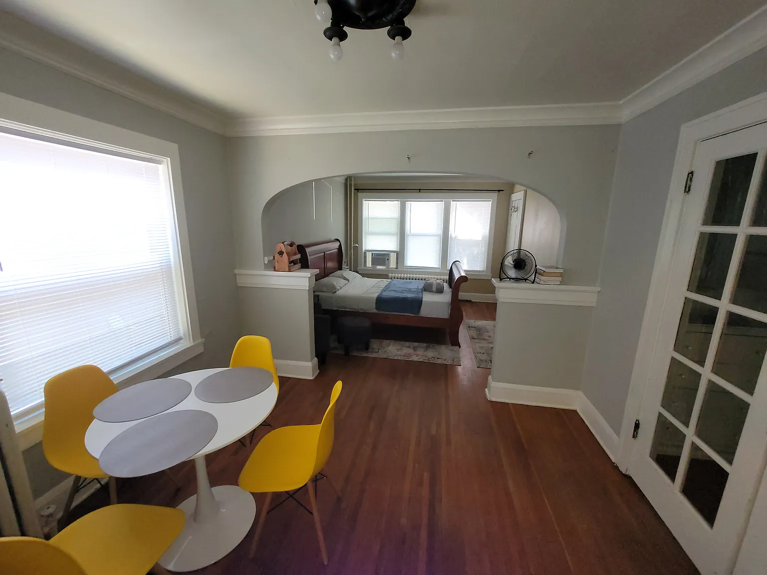 1663 Sherburne Ave — Photo 1